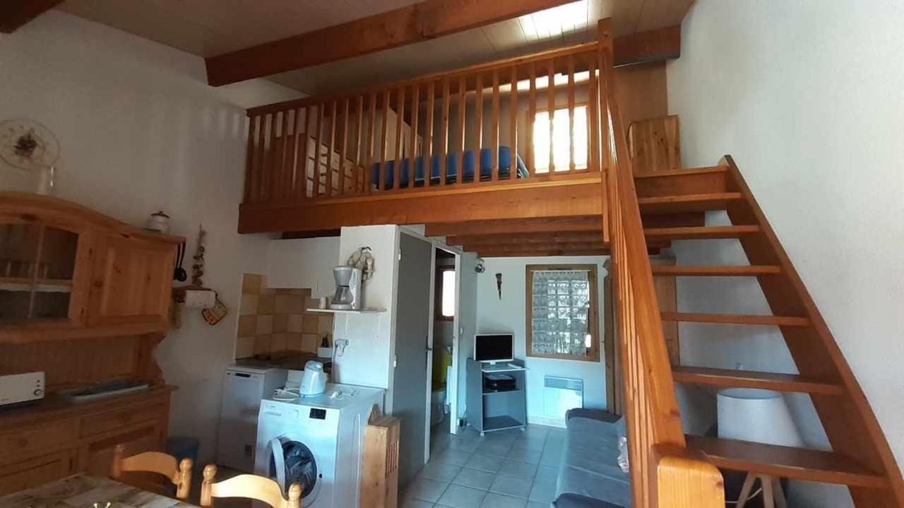 Mazet De Vacances Dans Le Domaine De L'Espai Saint-Martin-de-Brômes Exterior photo