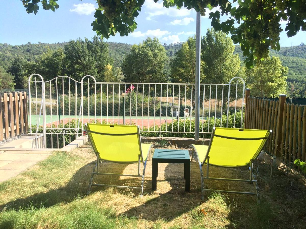 Mazet De Vacances Dans Le Domaine De L'Espai Saint-Martin-de-Brômes Exterior photo
